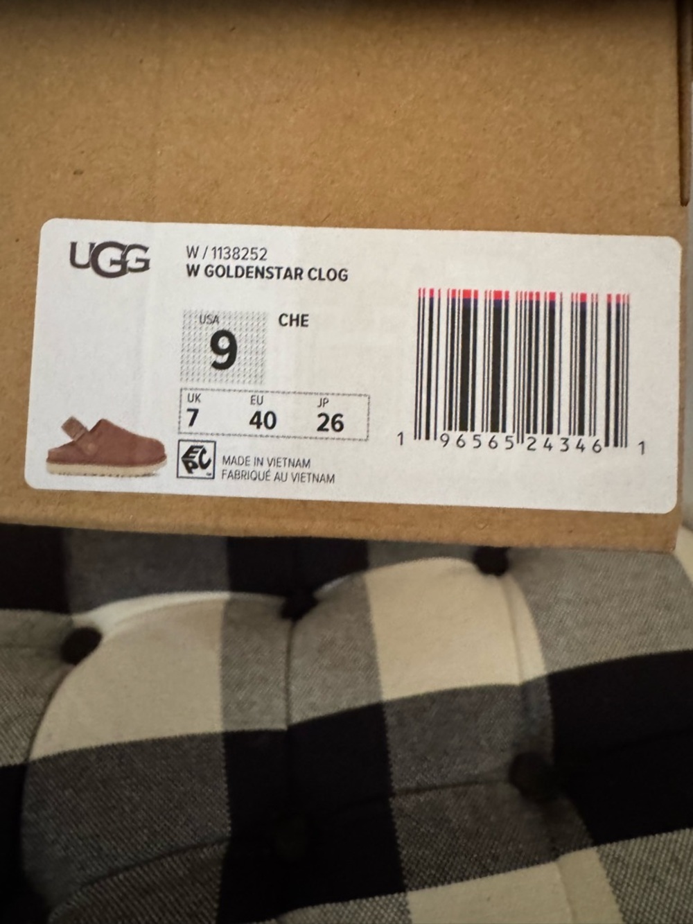 UGG Women’s Goldenstar Clog Chestnut Suede Slip-On - Picture 8 of 8